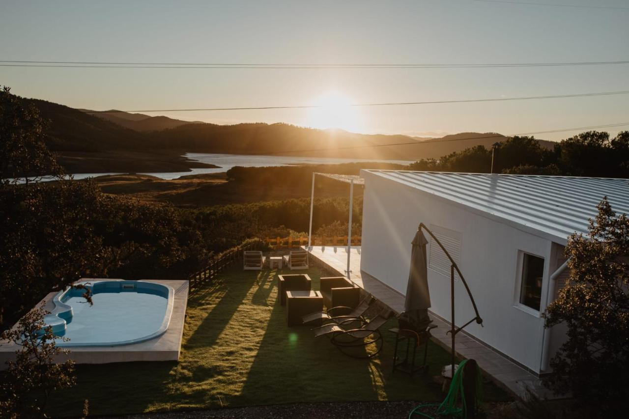 Casa En El Lago.Unmillondeestrellas Villaharta Luaran gambar
